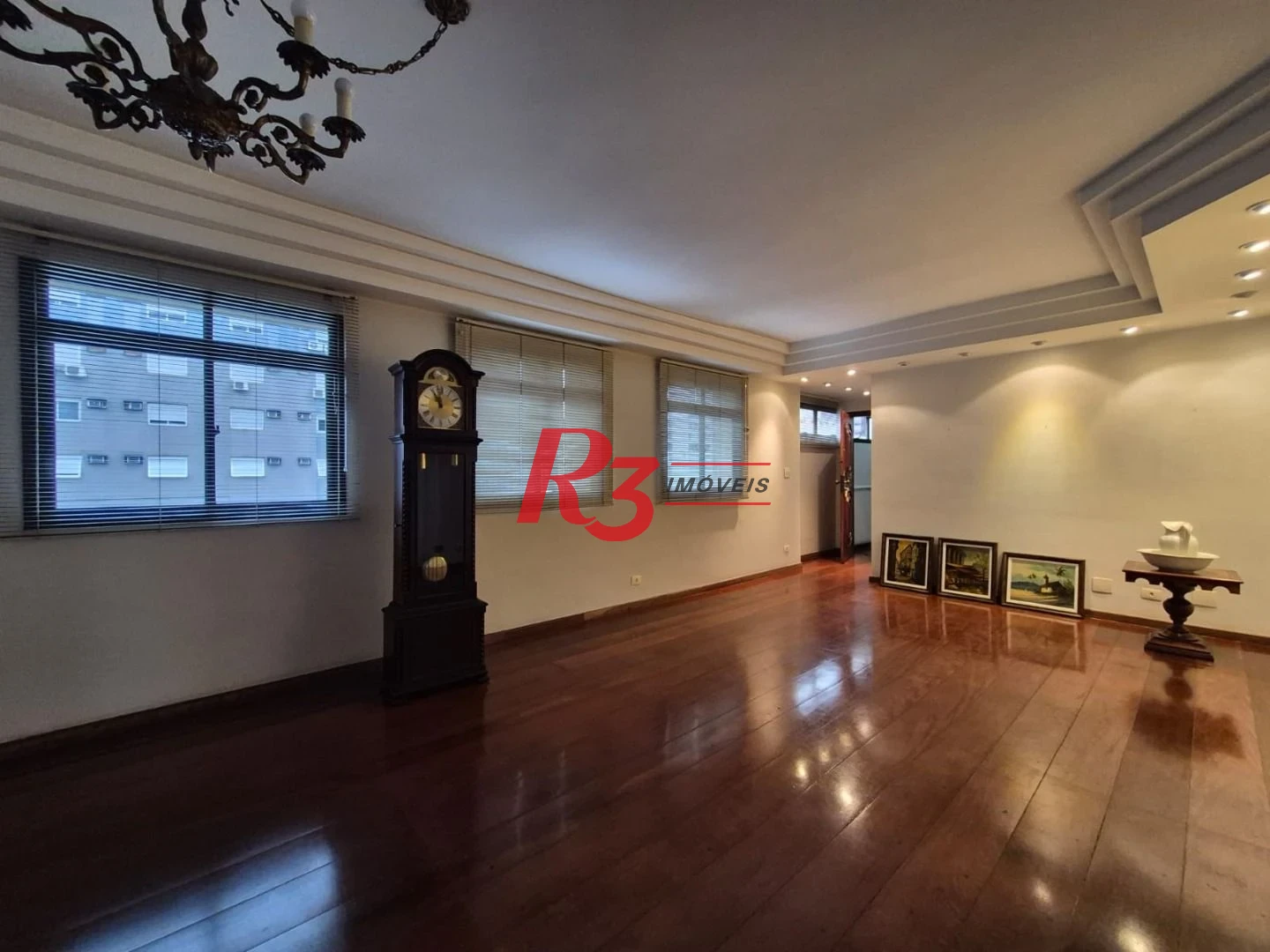 Apartamento com 3 dormitórios à venda, 129 m² por R$ 849.900,00 - Boqueirão - Santos/SP