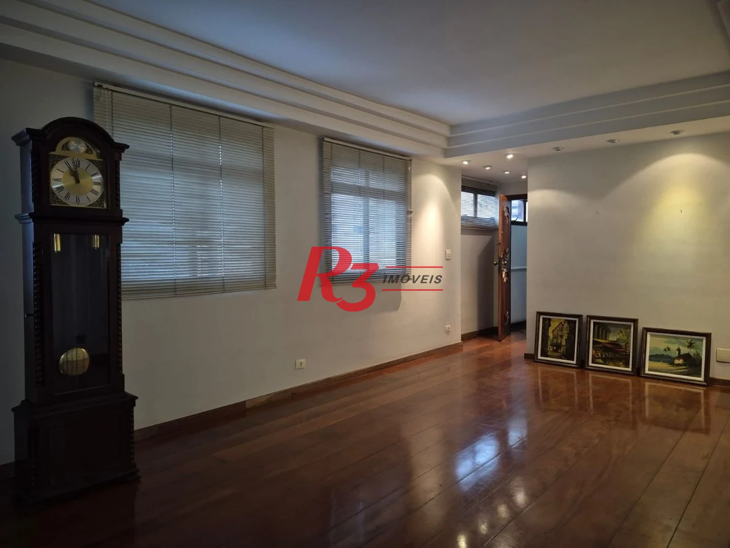 Apartamento com 3 dormitórios à venda, 129 m² por R$ 849.900,00 - Boqueirão - Santos/SP