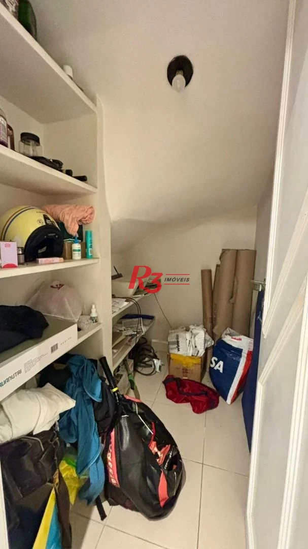 Sobrado com 4 dormitórios à venda, 276 m² por R$ 2.000.000,00 - Boqueirão - Santos/SP