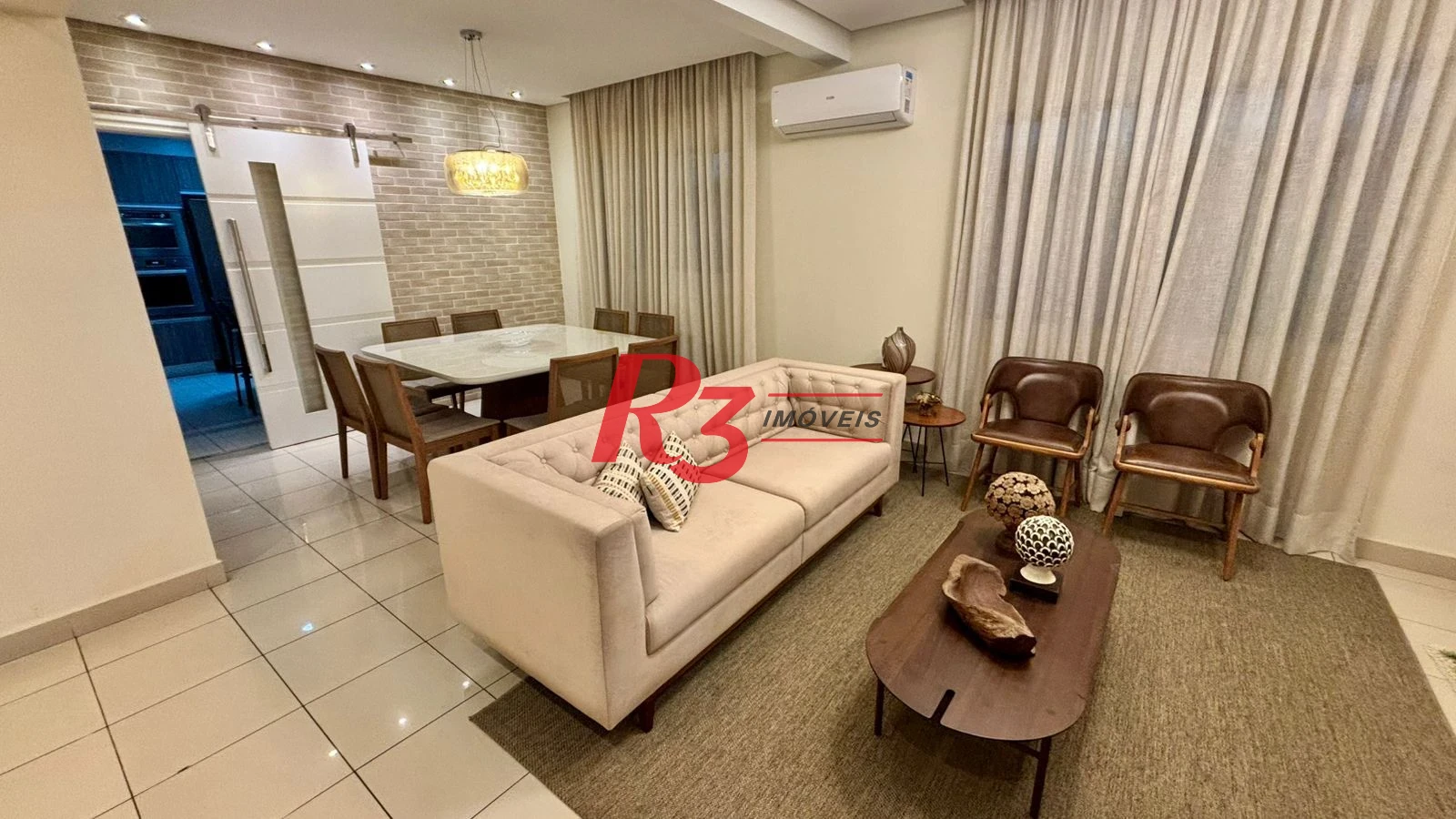 Sobrado com 4 dormitórios à venda, 276 m² por R$ 2.000.000,00 - Boqueirão - Santos/SP