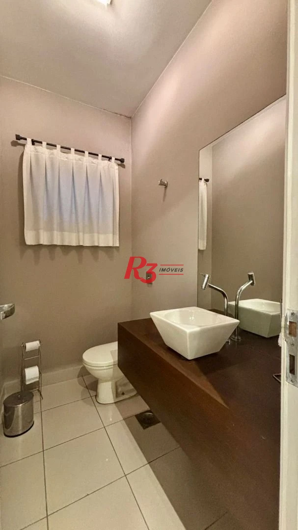 Sobrado com 4 dormitórios à venda, 276 m² por R$ 2.000.000,00 - Boqueirão - Santos/SP