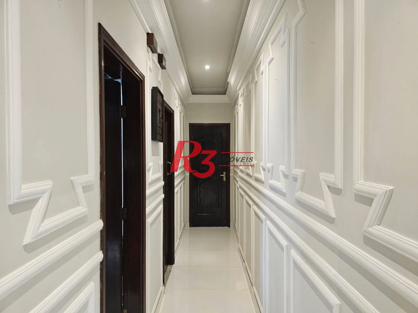 Apartamento com 2 dormitórios à venda, 146 m² por R$ 850.000,00 - Gonzaga - Santos/SP