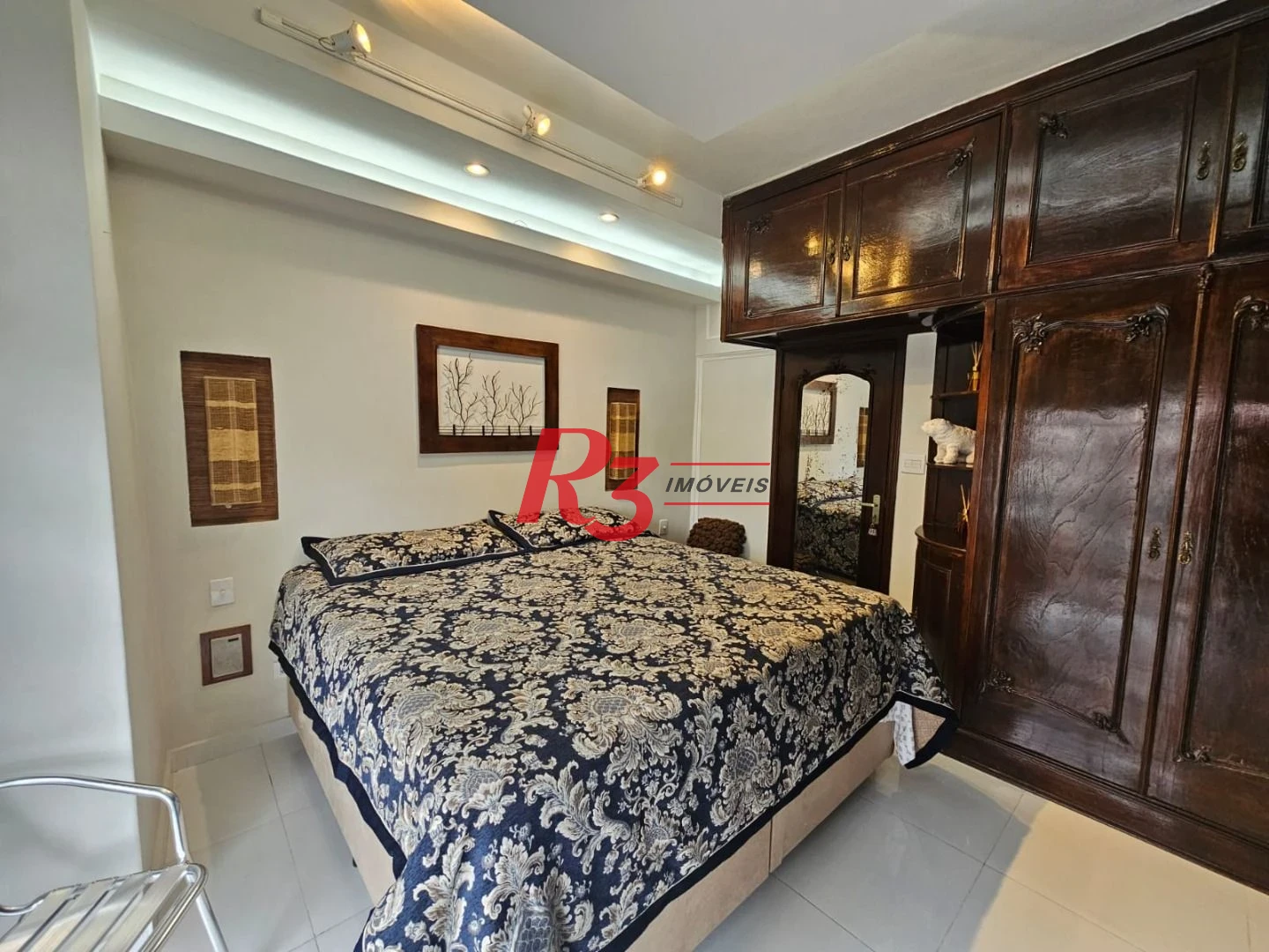 Apartamento com 2 dormitórios à venda, 146 m² por R$ 850.000,00 - Gonzaga - Santos/SP