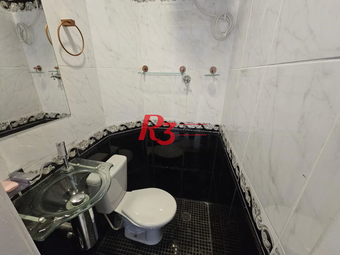 Apartamento com 2 dormitórios à venda, 146 m² por R$ 850.000,00 - Gonzaga - Santos/SP