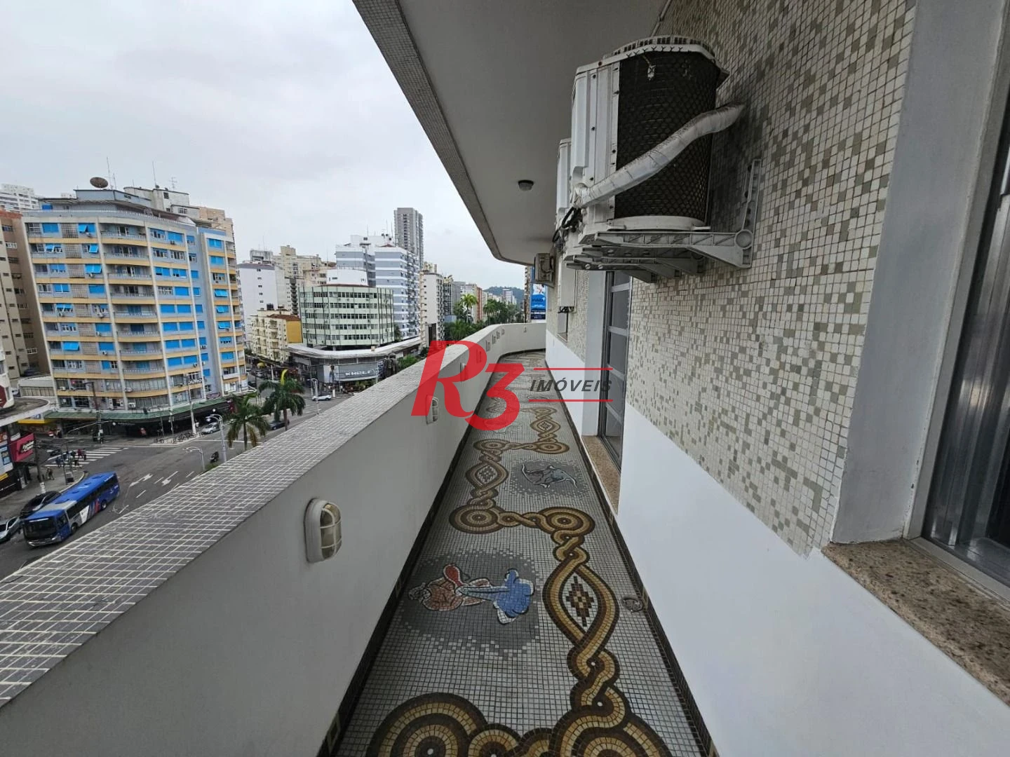 Apartamento com 2 dormitórios à venda, 146 m² por R$ 850.000,00 - Gonzaga - Santos/SP