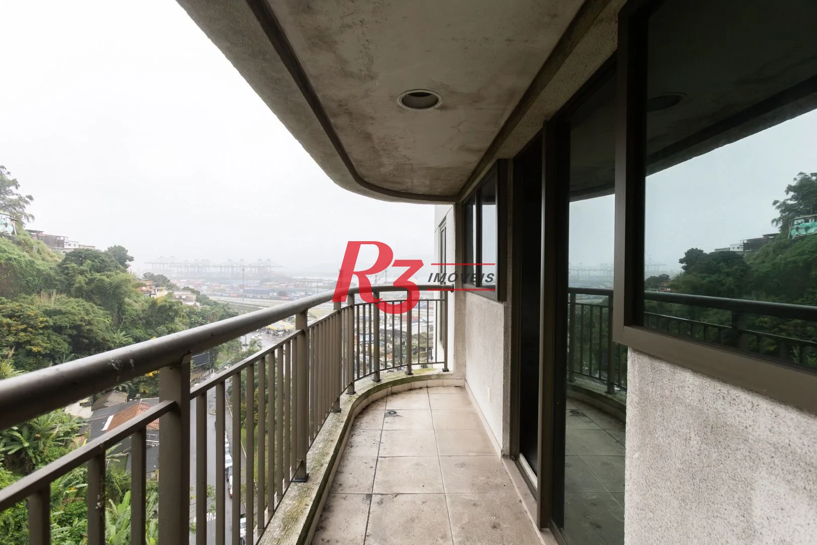 Sala, 66 m² - venda por R$ 390.000,00 ou aluguel por R$ 3.500,00/mês - Valongo - Santos/SP
