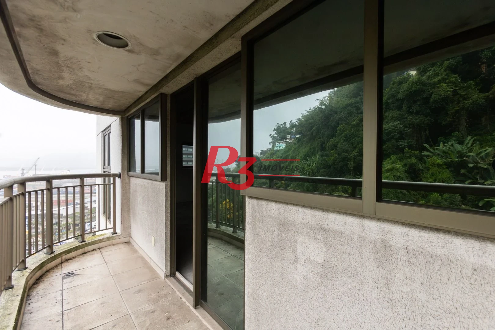 Sala, 66 m² - venda por R$ 390.000,00 ou aluguel por R$ 3.500,00/mês - Valongo - Santos/SP