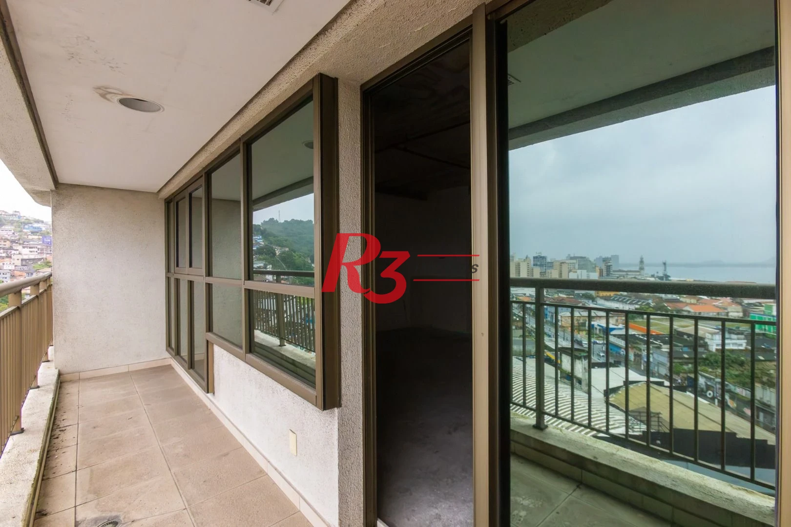 Sala, 48 m² - venda por R$ 390.000,00 ou aluguel por R$ 3.500,00/mês - Valongo - Santos/SP