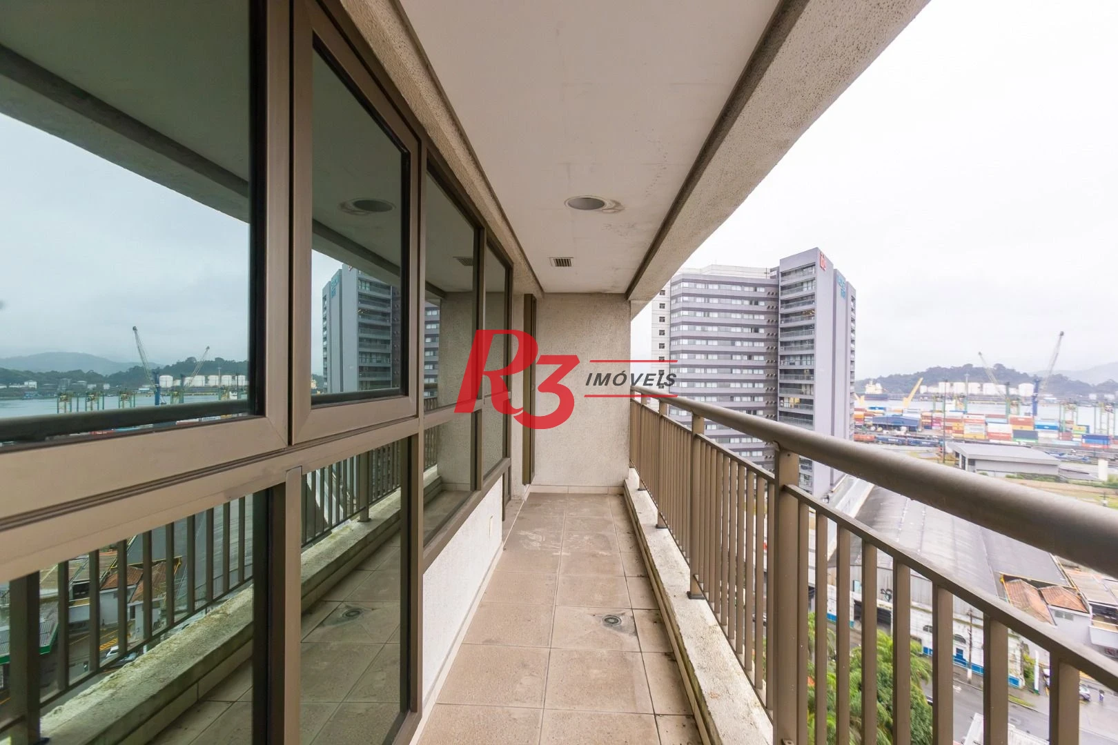 Sala, 48 m² - venda por R$ 390.000,00 ou aluguel por R$ 3.500,00/mês - Valongo - Santos/SP