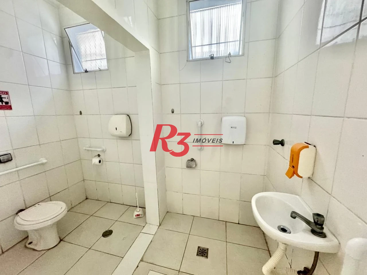 Prédio, 220 m² - venda por R$ 2.300.000,00 ou aluguel por R$ 10.000,00/mês - Gonzaga - Santos/SP