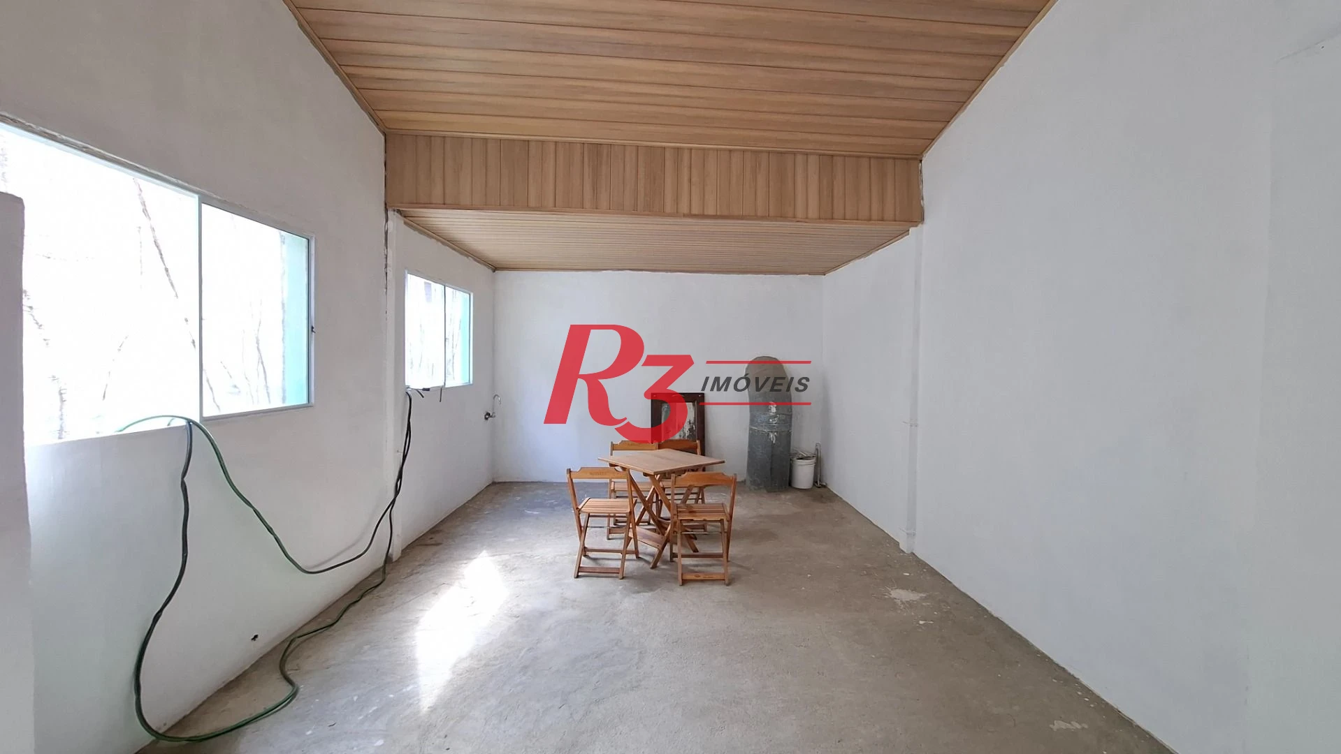 Loja para alugar, 32 m² por R$ 3.600,00/mês - Gonzaga - Santos/SP