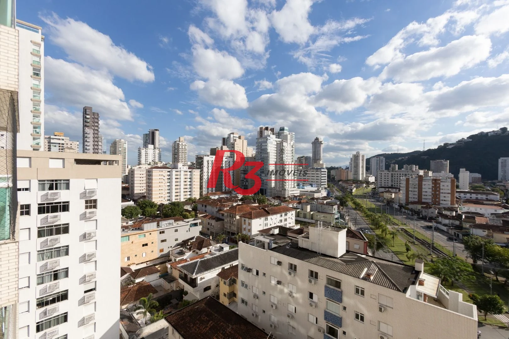 Apartamento com 1 dormitório para alugar, 51 m² por R$ 4.200,01/mês - José Menino - Santos/SP