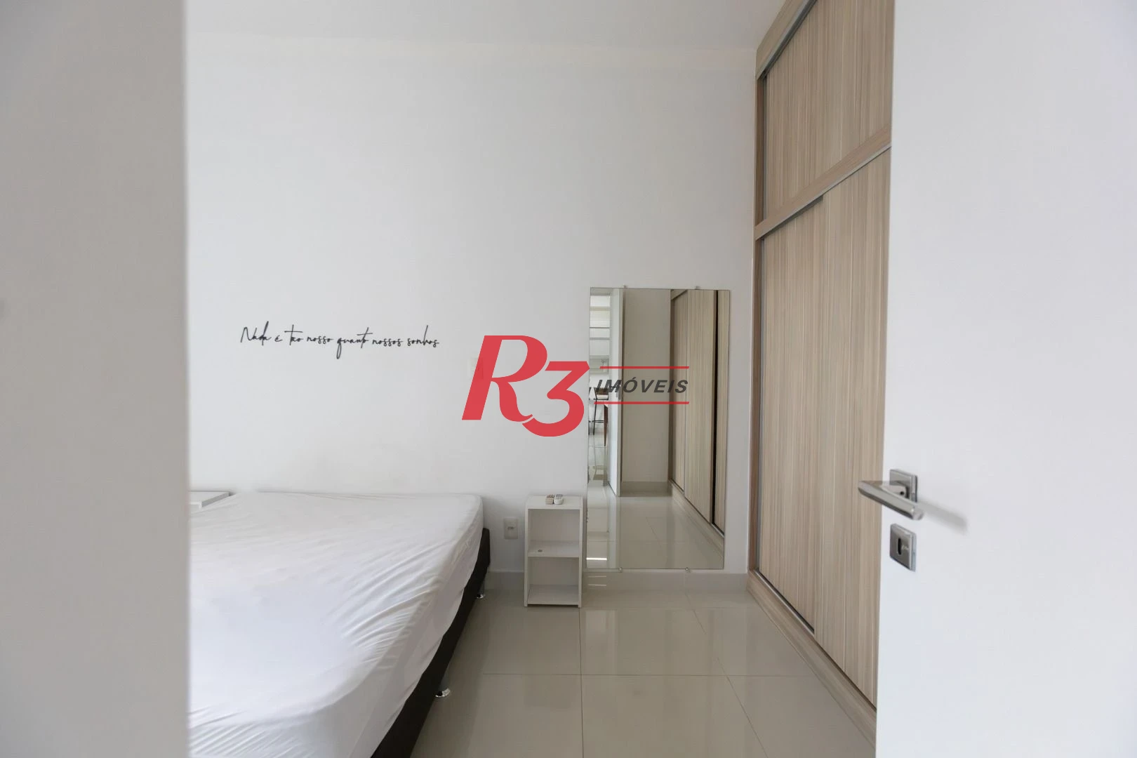 Apartamento com 1 dormitório para alugar, 51 m² por R$ 4.200,01/mês - José Menino - Santos/SP