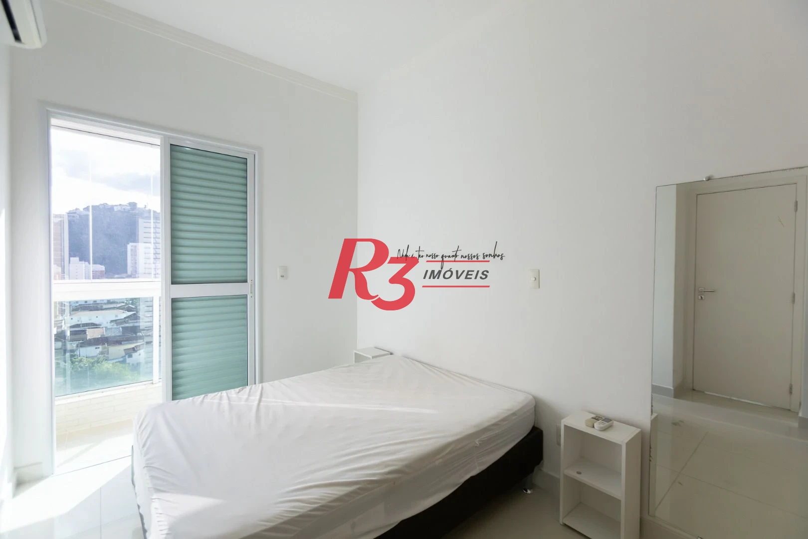 Apartamento com 1 dormitório para alugar, 51 m² por R$ 4.200,01/mês - José Menino - Santos/SP