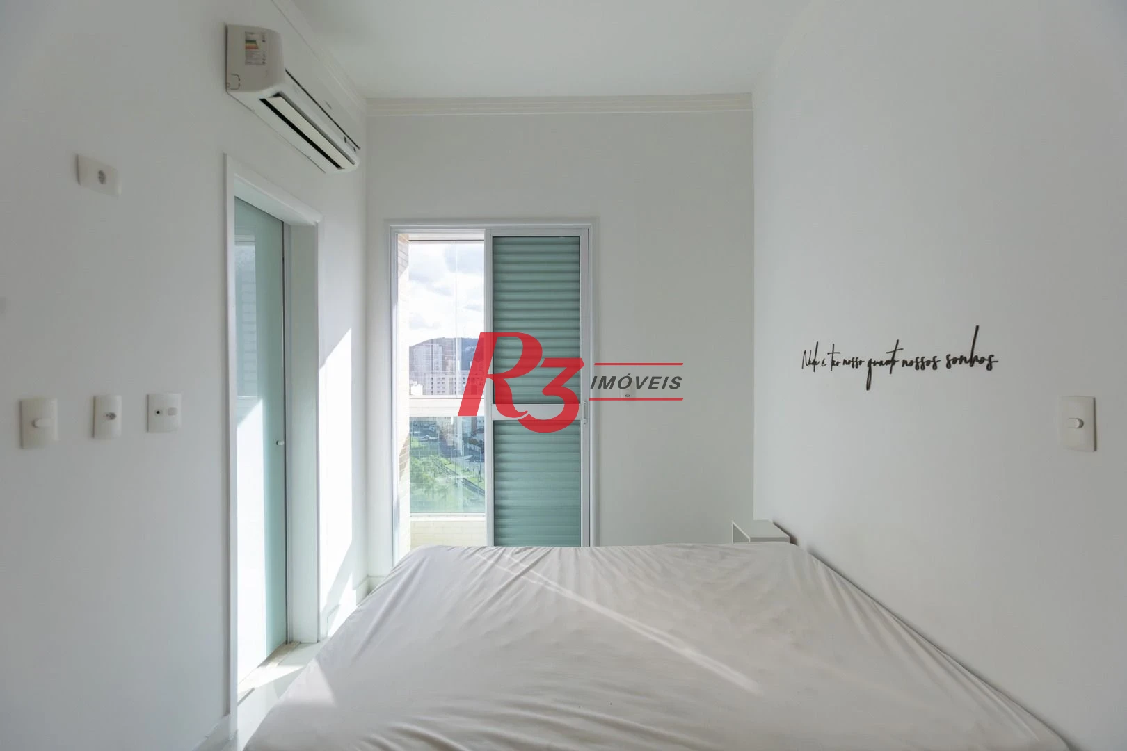 Apartamento com 1 dormitório para alugar, 51 m² por R$ 4.200,01/mês - José Menino - Santos/SP