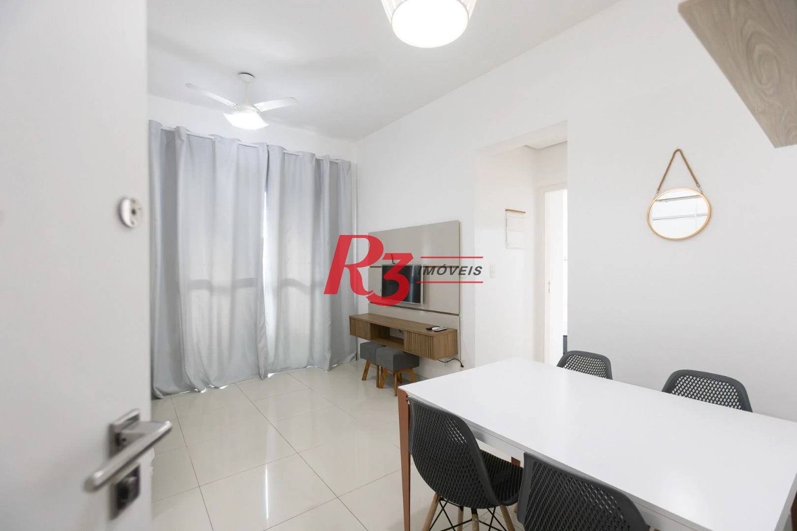 Apartamento com 1 dormitório para alugar, 51 m² por R$ 4.200,01/mês - José Menino - Santos/SP
