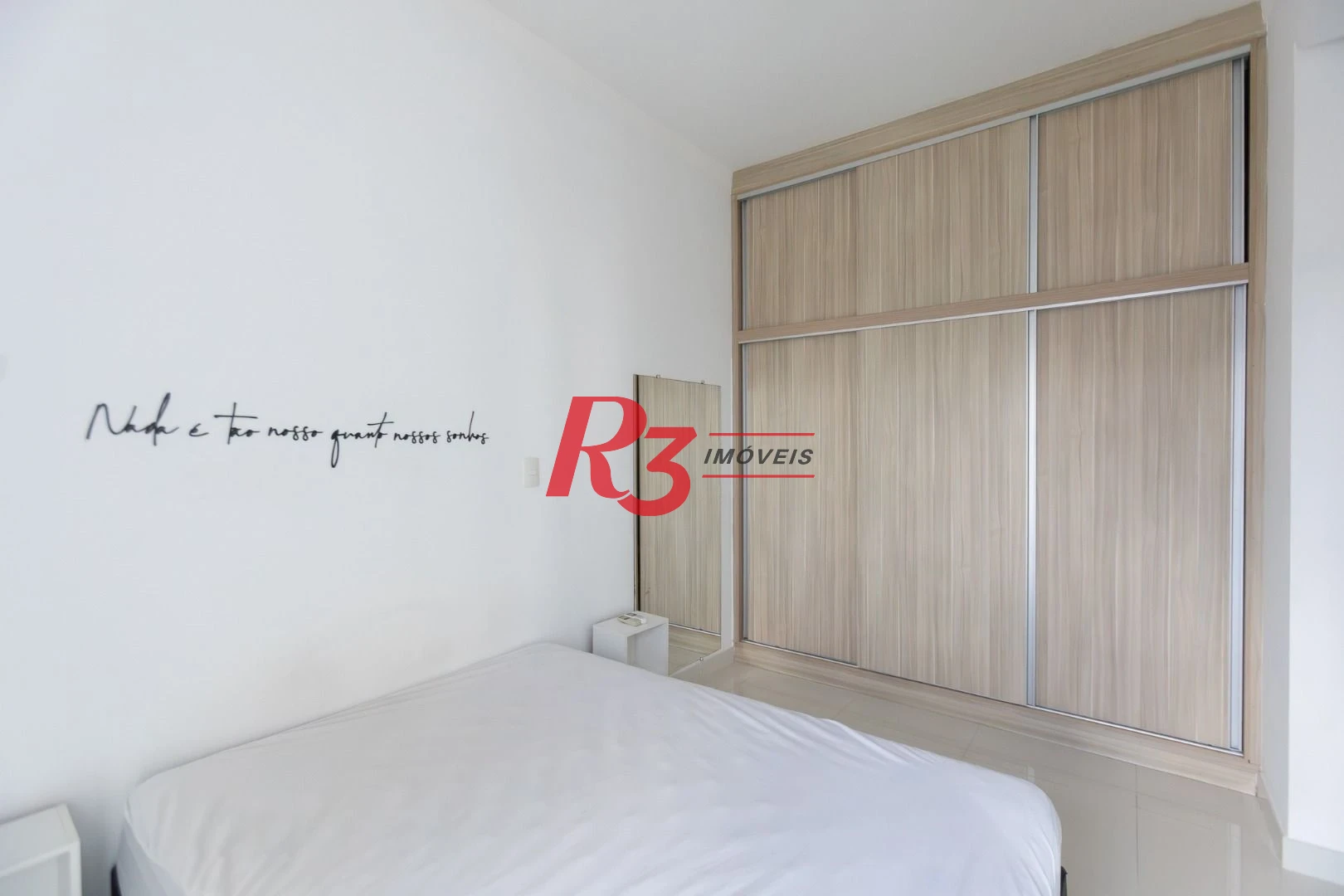 Apartamento com 1 dormitório para alugar, 51 m² por R$ 4.200,01/mês - José Menino - Santos/SP