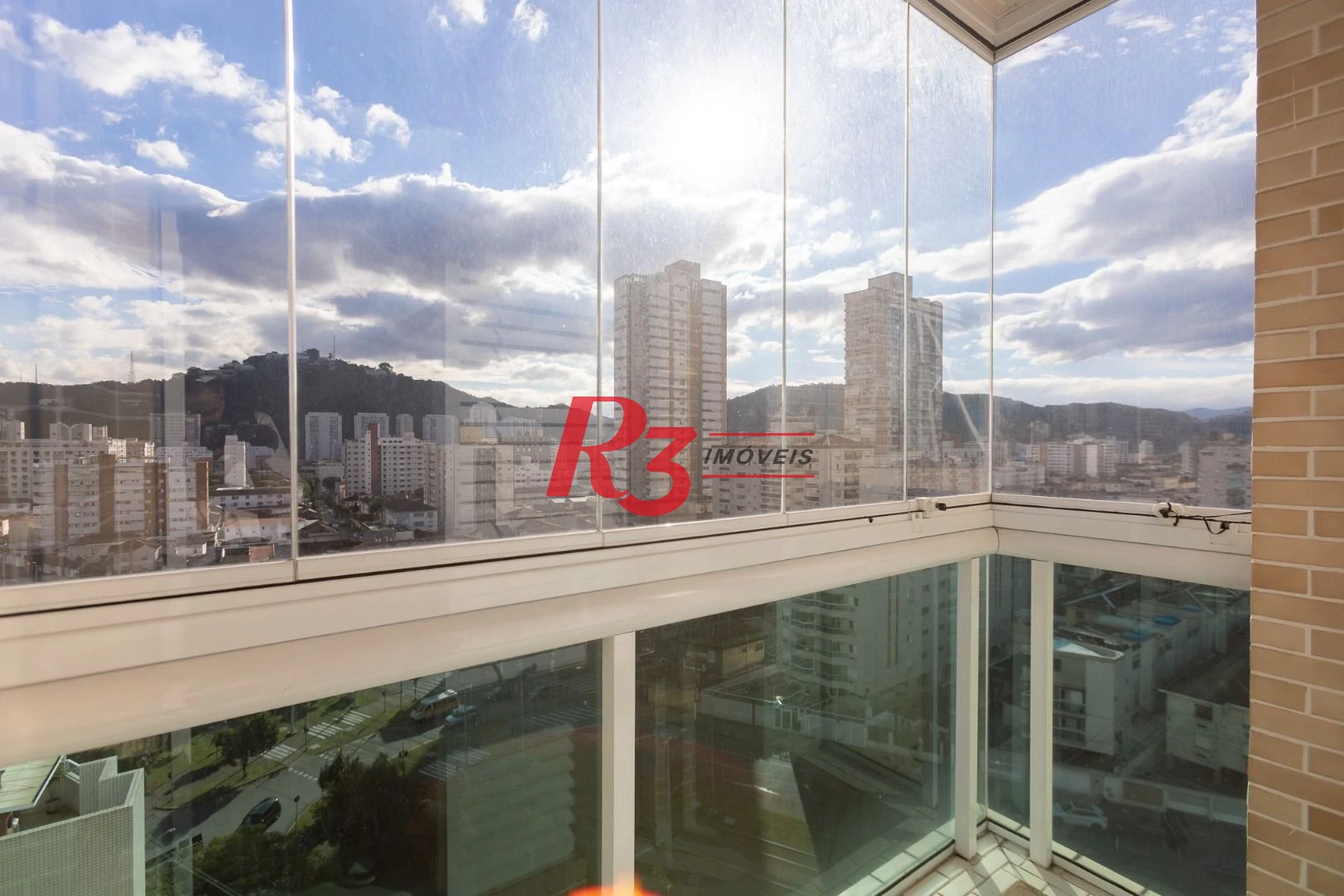 Apartamento com 1 dormitório para alugar, 51 m² por R$ 4.200,01/mês - José Menino - Santos/SP