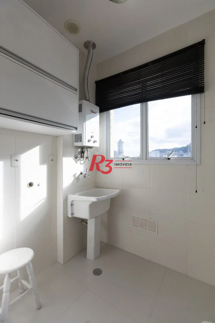 Apartamento com 1 dormitório para alugar, 51 m² por R$ 4.200,01/mês - José Menino - Santos/SP