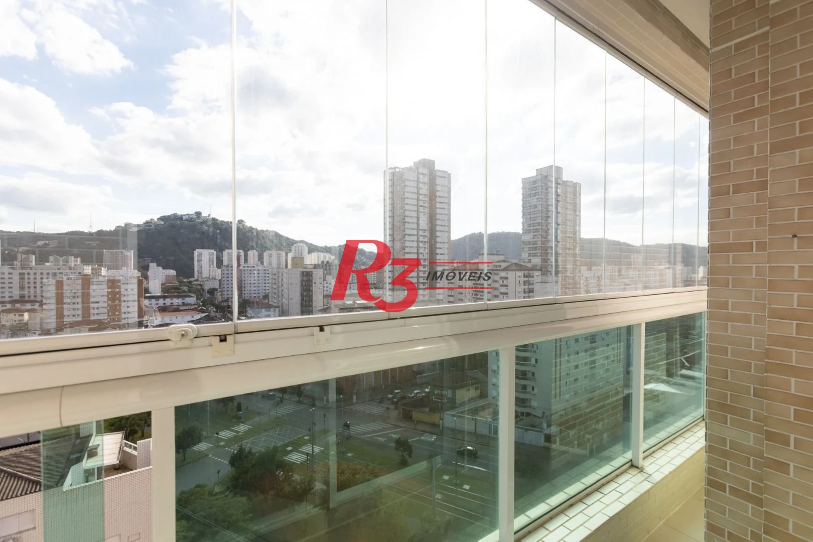 Apartamento com 1 dormitório para alugar, 51 m² por R$ 4.200,01/mês - José Menino - Santos/SP