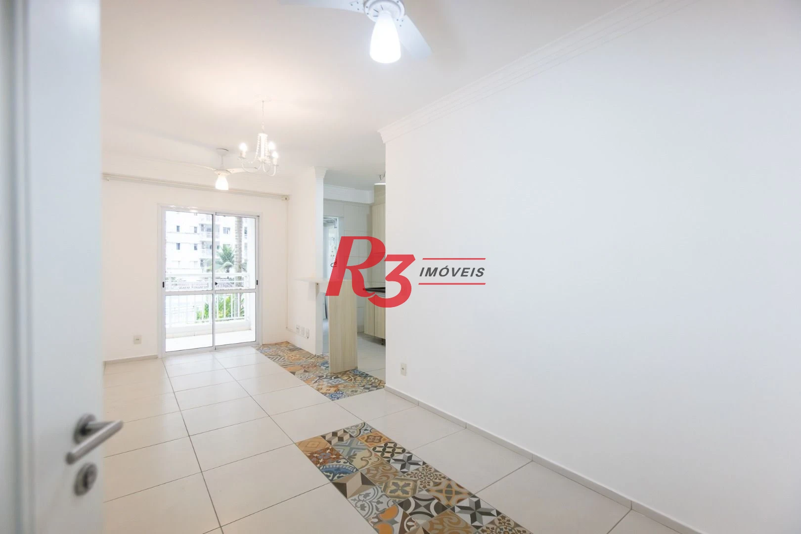 Apartamento com 2 dormitórios à venda, 64 m² por R$ 610.000,00 - Marapé - Santos/SP
