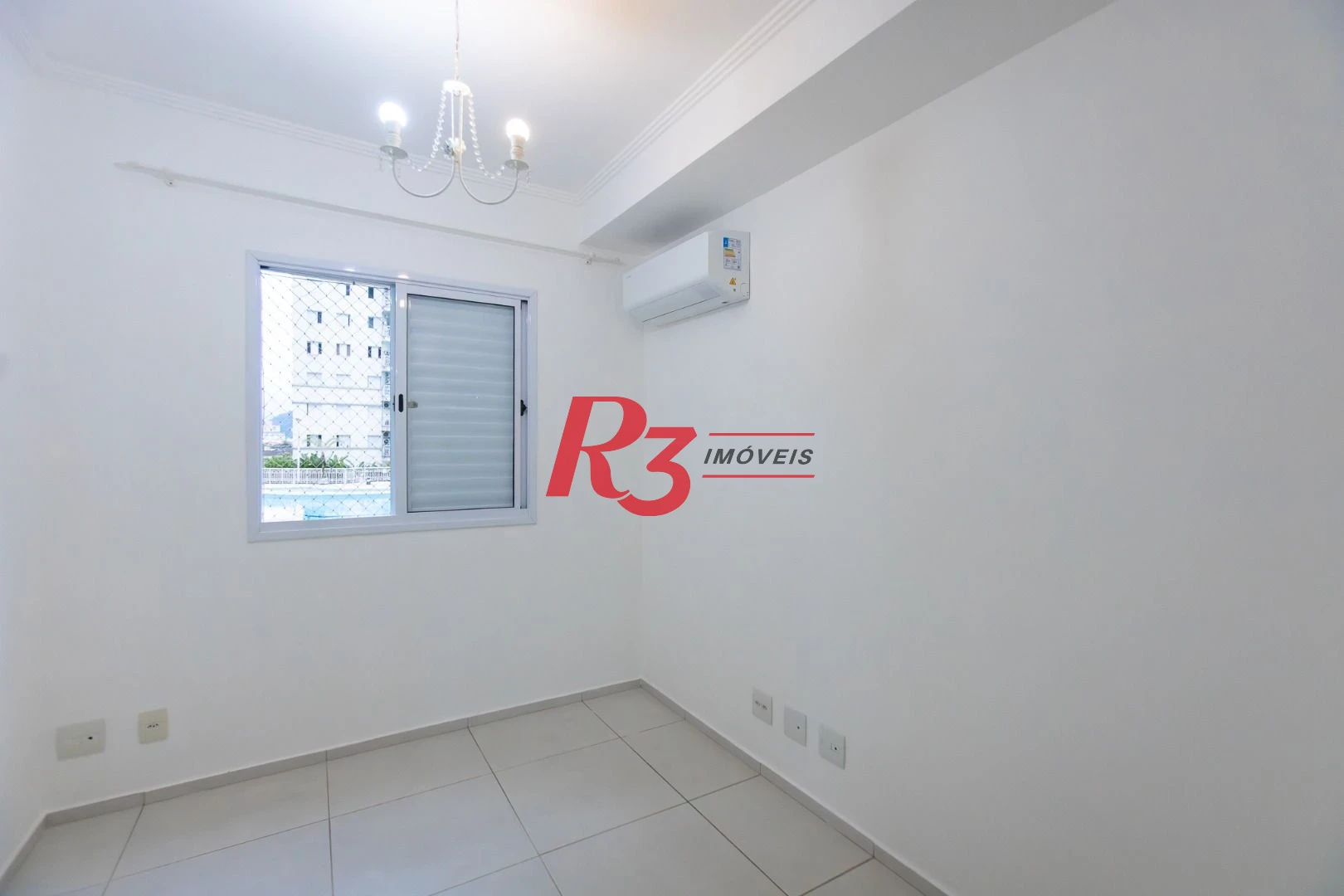 Apartamento com 2 dormitórios à venda, 64 m² por R$ 610.000,00 - Marapé - Santos/SP