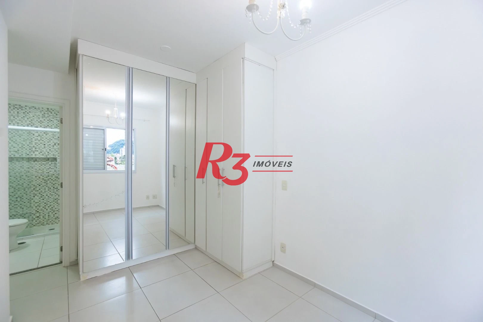 Apartamento com 2 dormitórios à venda, 64 m² por R$ 610.000,00 - Marapé - Santos/SP