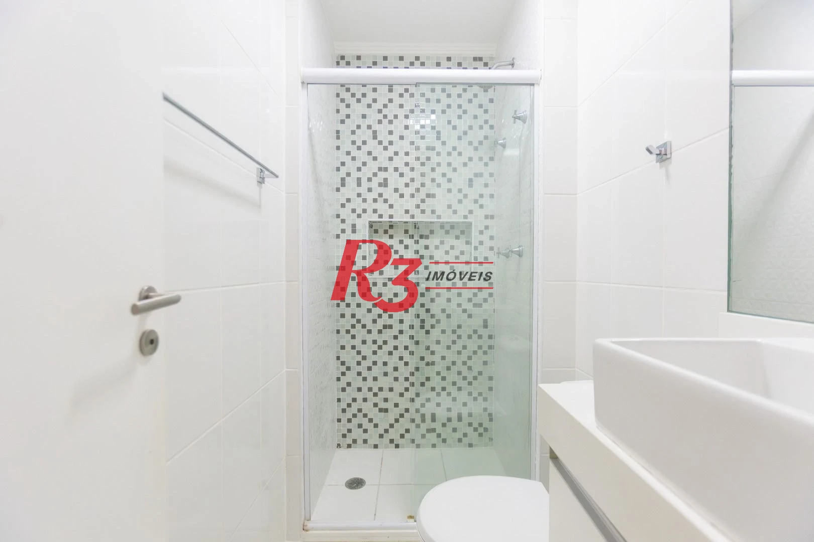 Apartamento com 2 dormitórios à venda, 64 m² por R$ 610.000,00 - Marapé - Santos/SP
