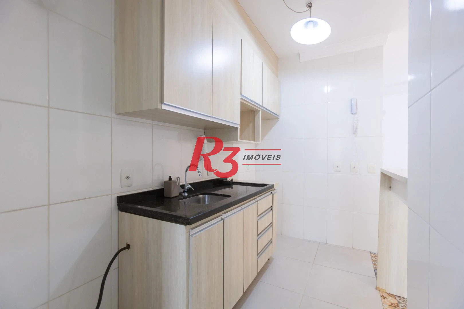 Apartamento com 2 dormitórios à venda, 64 m² por R$ 610.000,00 - Marapé - Santos/SP