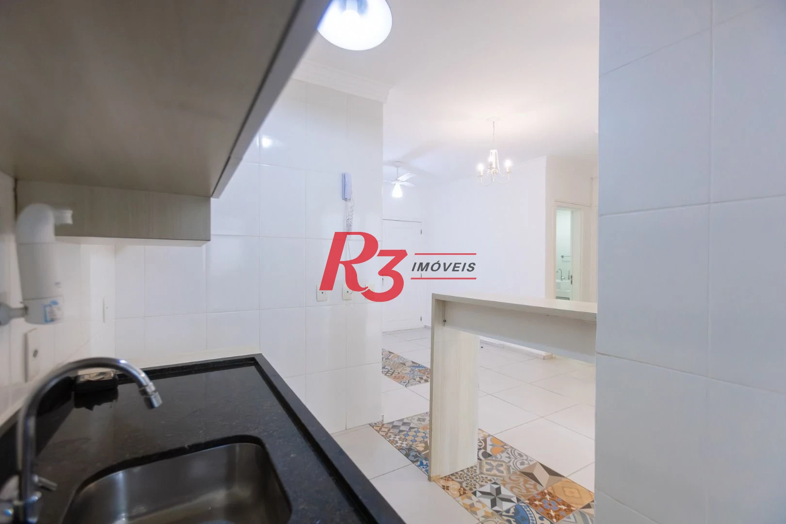 Apartamento com 2 dormitórios à venda, 64 m² por R$ 610.000,00 - Marapé - Santos/SP