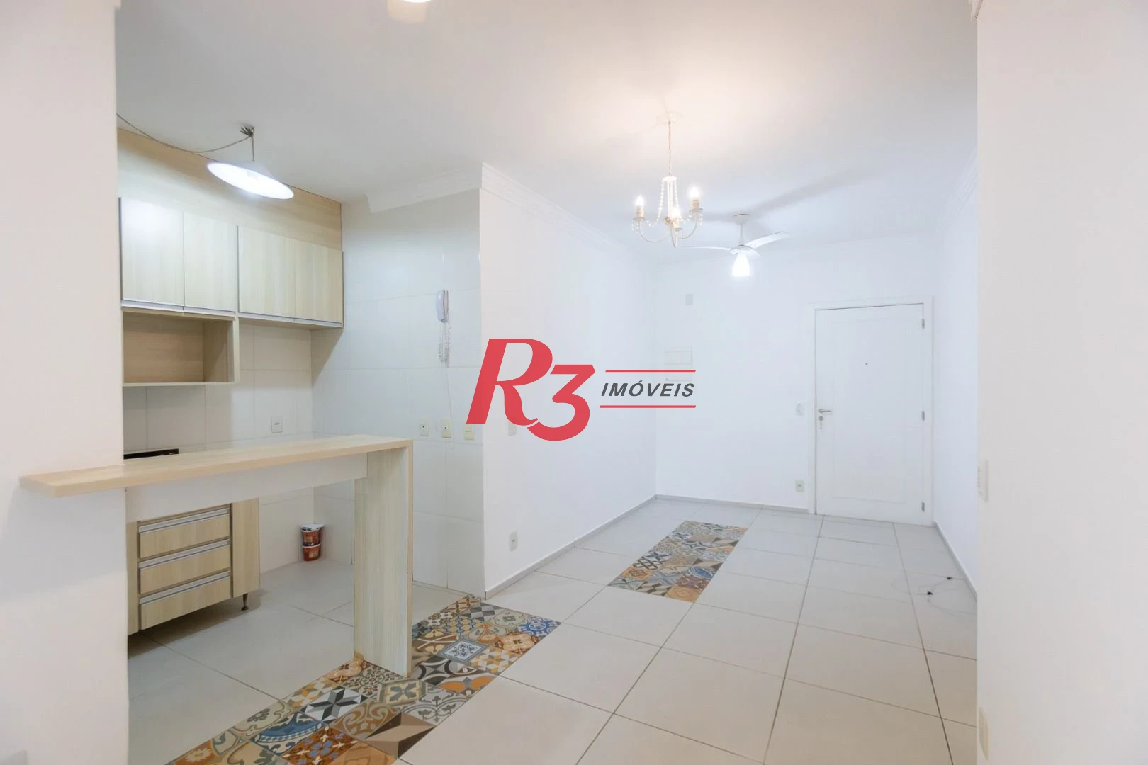 Apartamento com 2 dormitórios à venda, 64 m² por R$ 610.000,00 - Marapé - Santos/SP