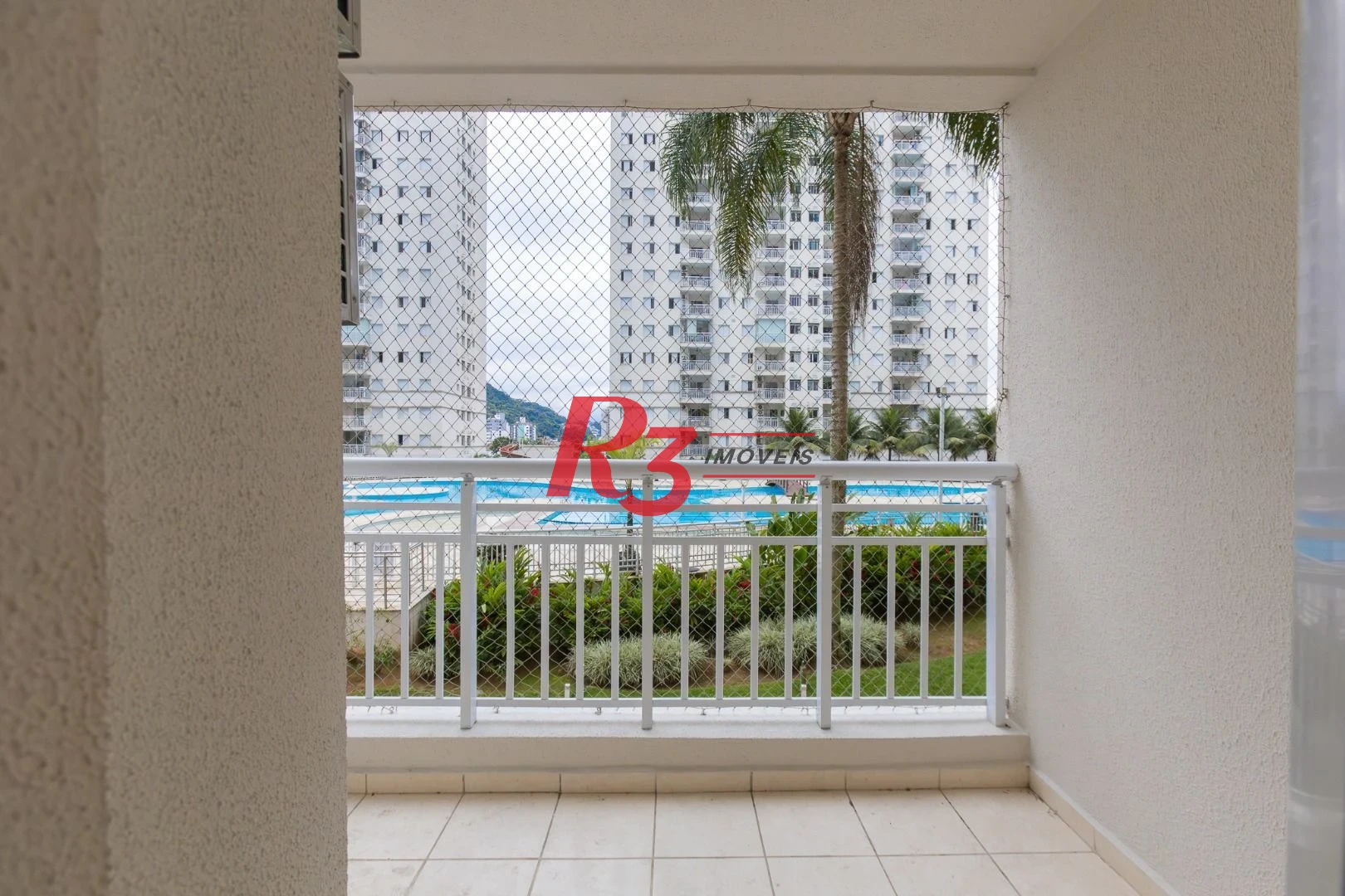 Apartamento com 2 dormitórios à venda, 64 m² por R$ 610.000,00 - Marapé - Santos/SP