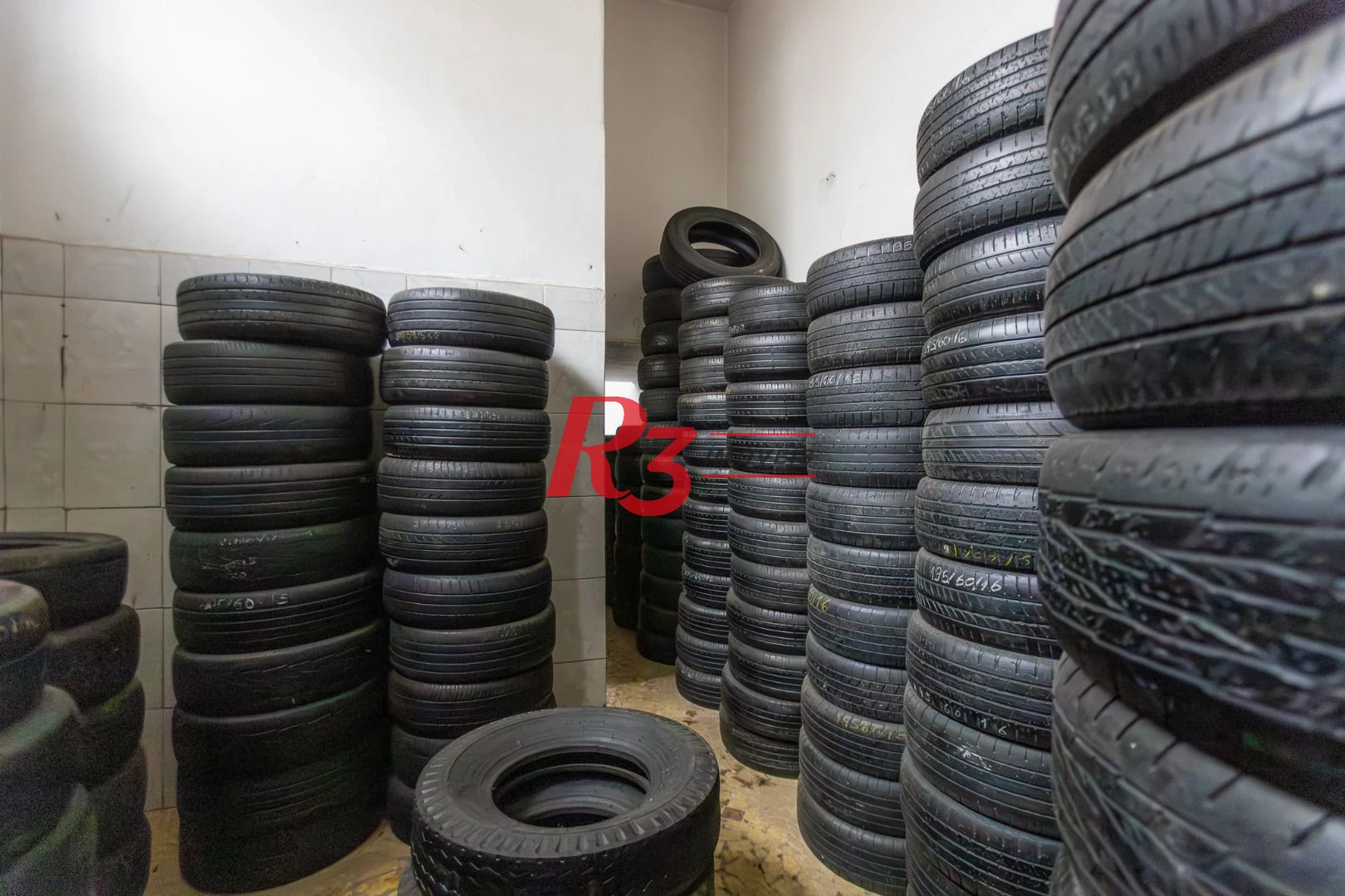 Prédio à venda, 195 m² por R$ 1.800.000,00 - Estuário - Santos/SP
