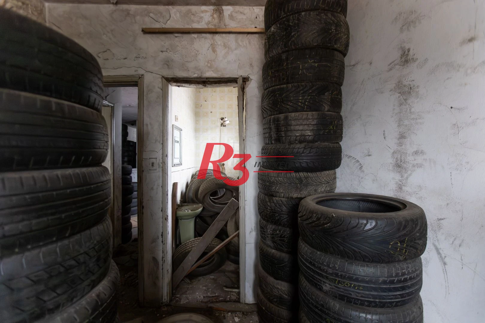 Prédio à venda, 195 m² por R$ 1.800.000,00 - Estuário - Santos/SP