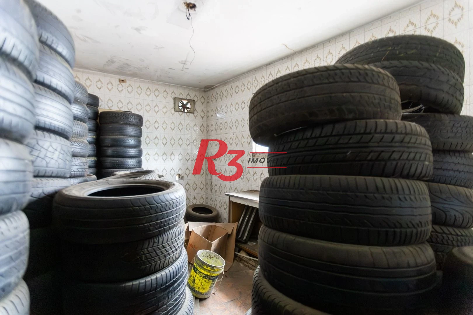 Prédio à venda, 195 m² por R$ 1.800.000,00 - Estuário - Santos/SP