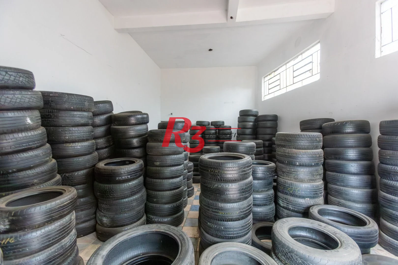 Prédio à venda, 195 m² por R$ 1.800.000,00 - Estuário - Santos/SP