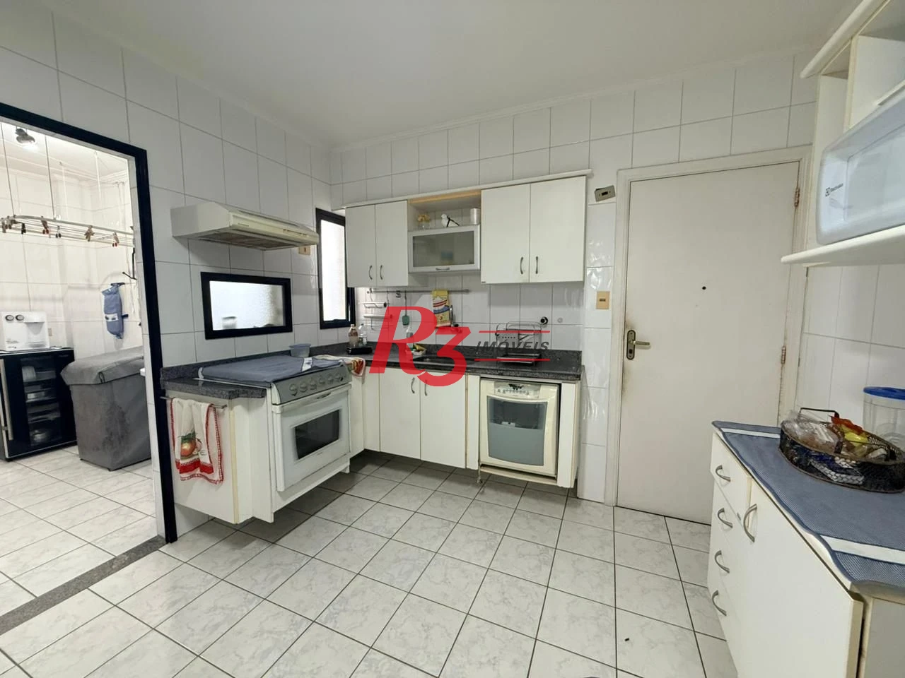 Apartamento com 3 dormitórios à venda, 122 m² por R$ 1.200.000,00 - Pompéia - Santos/SP