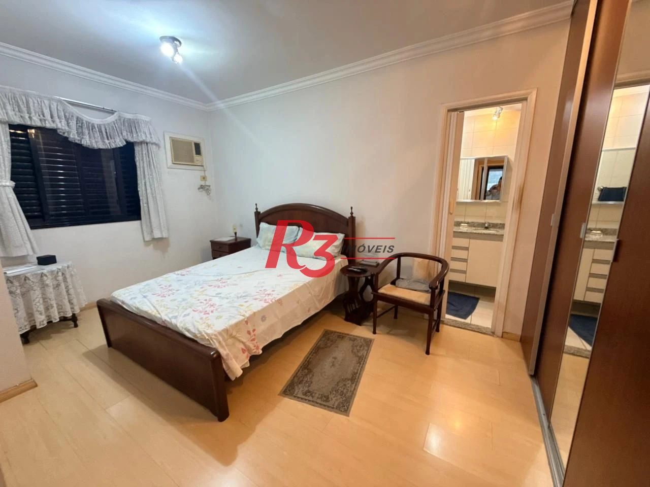 Apartamento com 3 dormitórios à venda, 122 m² por R$ 1.200.000,00 - Pompéia - Santos/SP