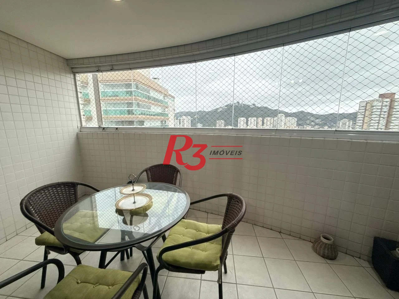 Apartamento com 3 dormitórios à venda, 122 m² por R$ 1.200.000,00 - Pompéia - Santos/SP