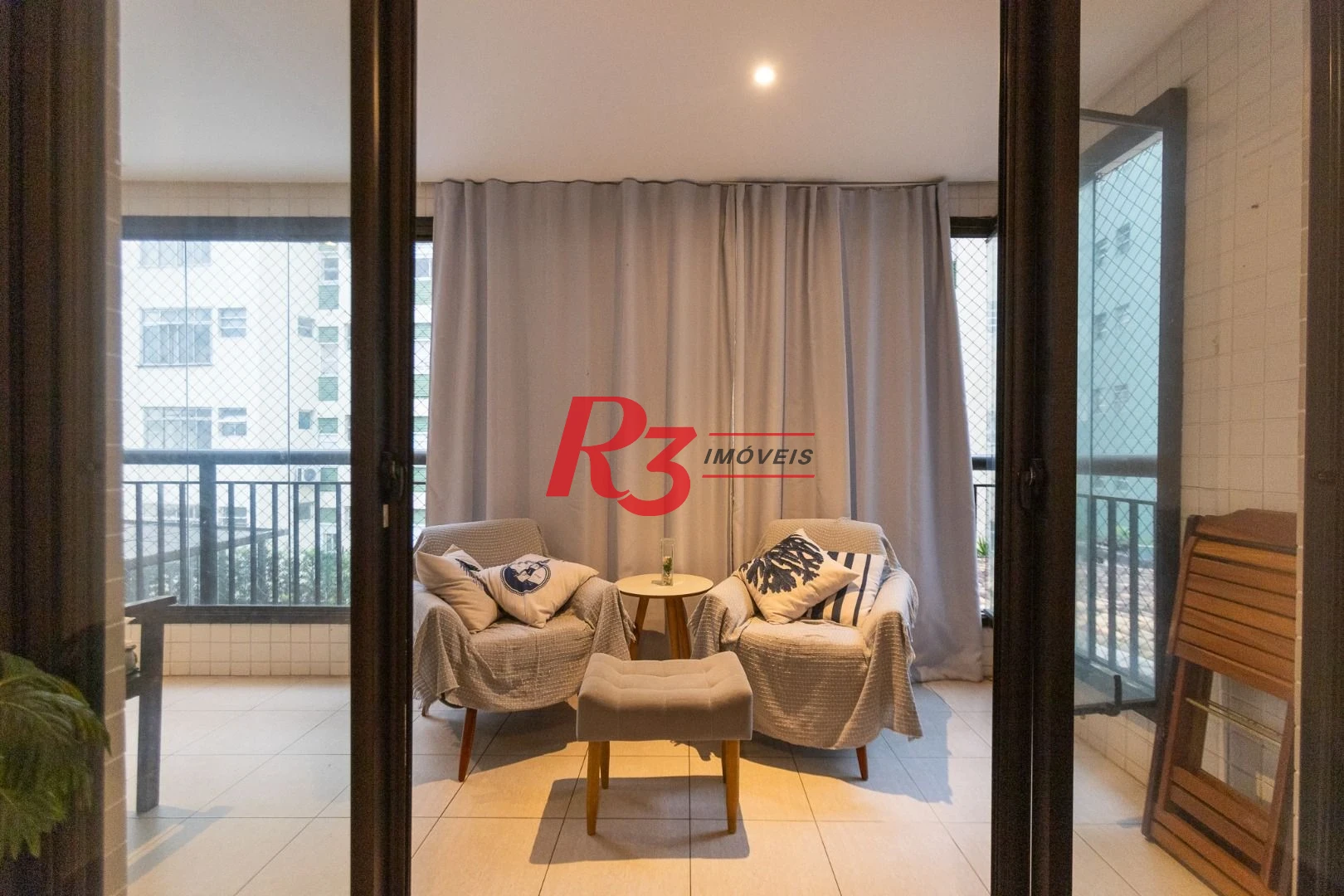 Apartamento com 2 dormitórios à venda, 86 m² por R$ 920.000,00 - José Menino - Santos/SP