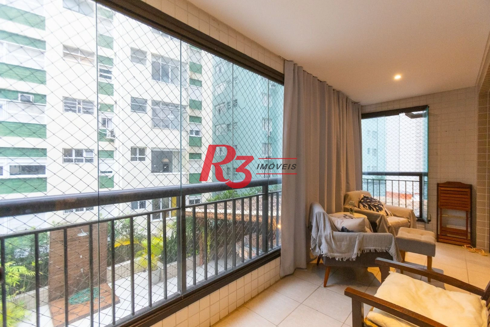 Apartamento com 2 dormitórios à venda, 86 m² por R$ 920.000,00 - José Menino - Santos/SP