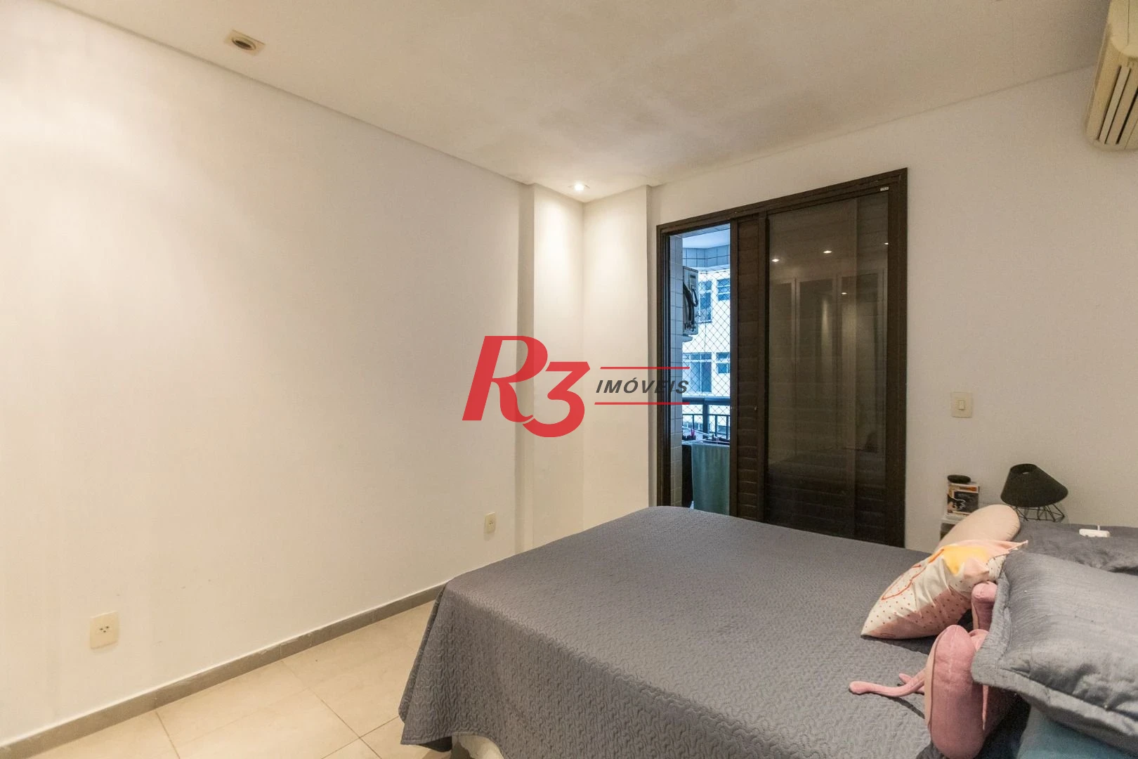 Apartamento com 2 dormitórios à venda, 86 m² por R$ 920.000,00 - José Menino - Santos/SP