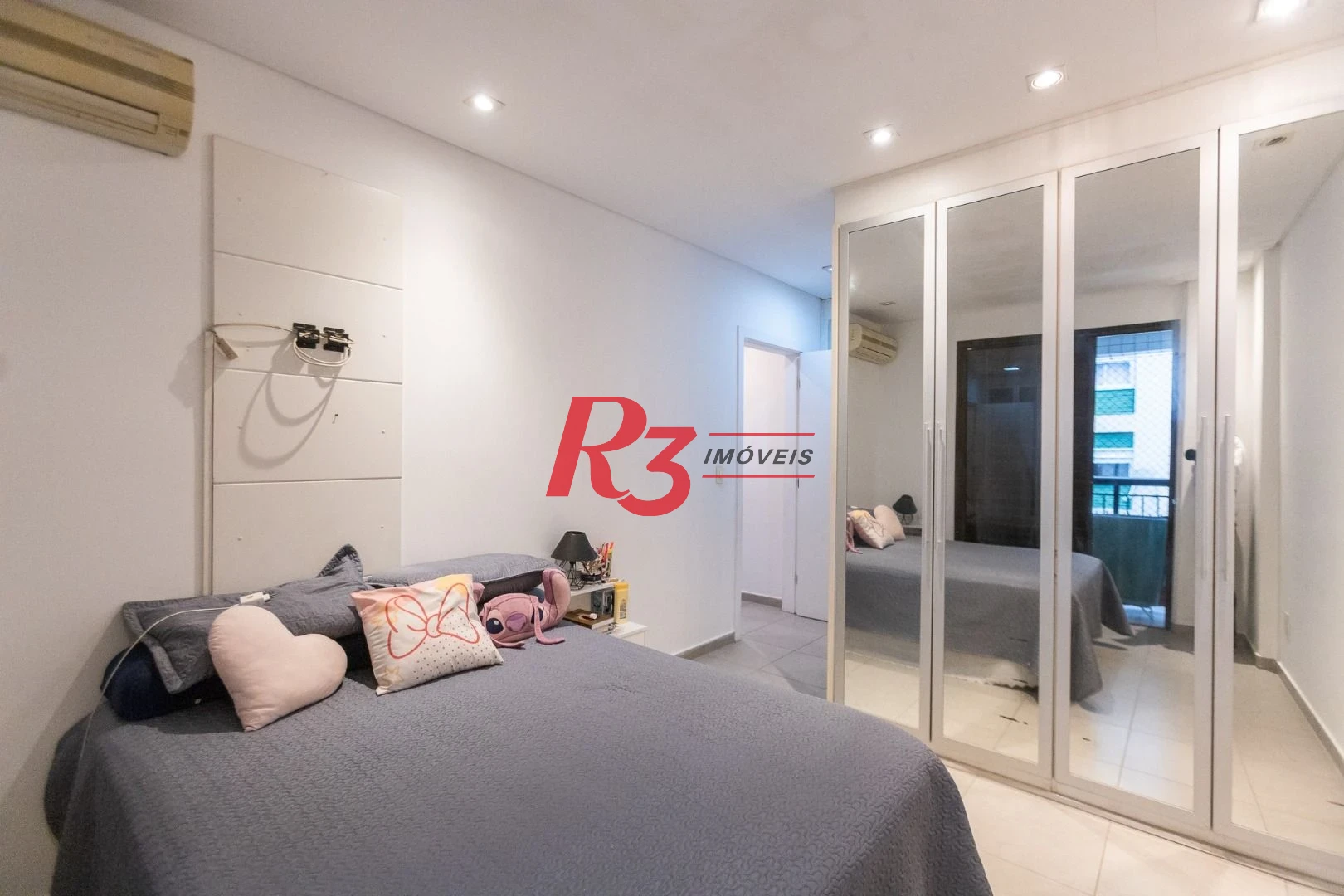 Apartamento com 2 dormitórios à venda, 86 m² por R$ 920.000,00 - José Menino - Santos/SP