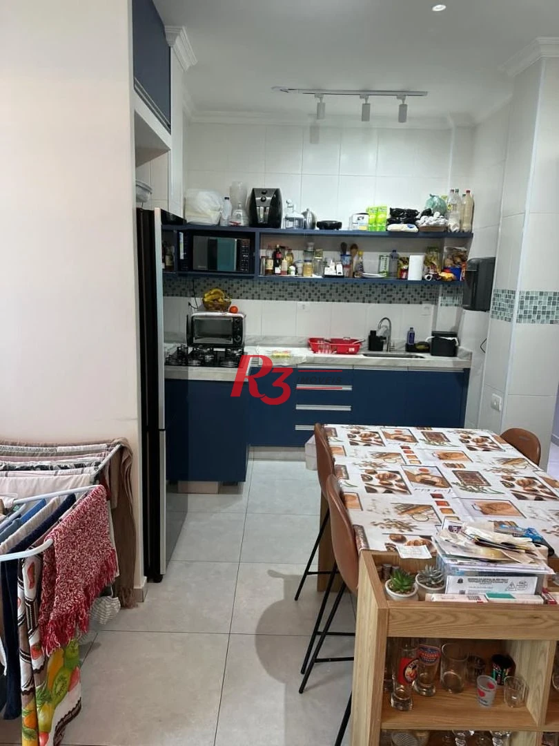 Apartamento com 2 dormitórios à venda, 72 m² por R$ 650.000,00 - José Menino - Santos/SP