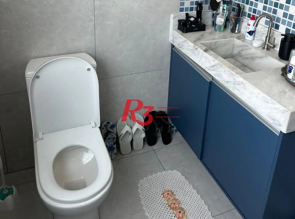 Apartamento com 2 dormitórios à venda, 72 m² por R$ 650.000,00 - José Menino - Santos/SP