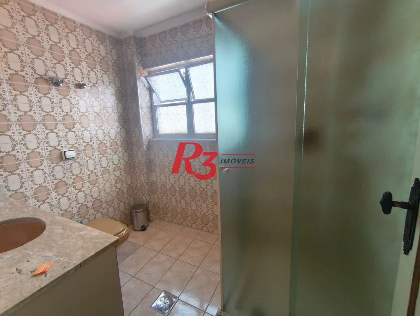 Apartamento com 2 dormitórios para alugar, 74 m² por R$ 4.400,00/mês - Pompéia - Santos/SP