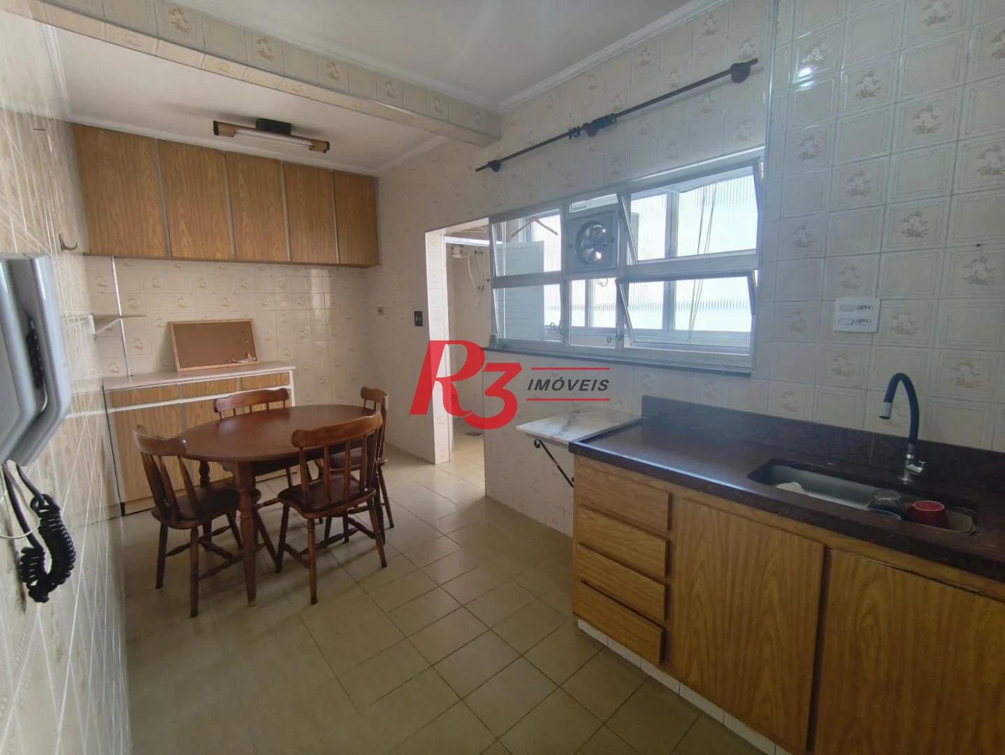 Apartamento com 2 dormitórios para alugar, 74 m² por R$ 4.400,00/mês - Pompéia - Santos/SP