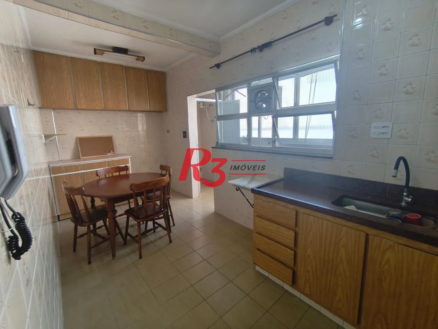 Apartamento com 2 dormitórios para alugar, 74 m² por R$ 4.400,00/mês - Pompéia - Santos/SP