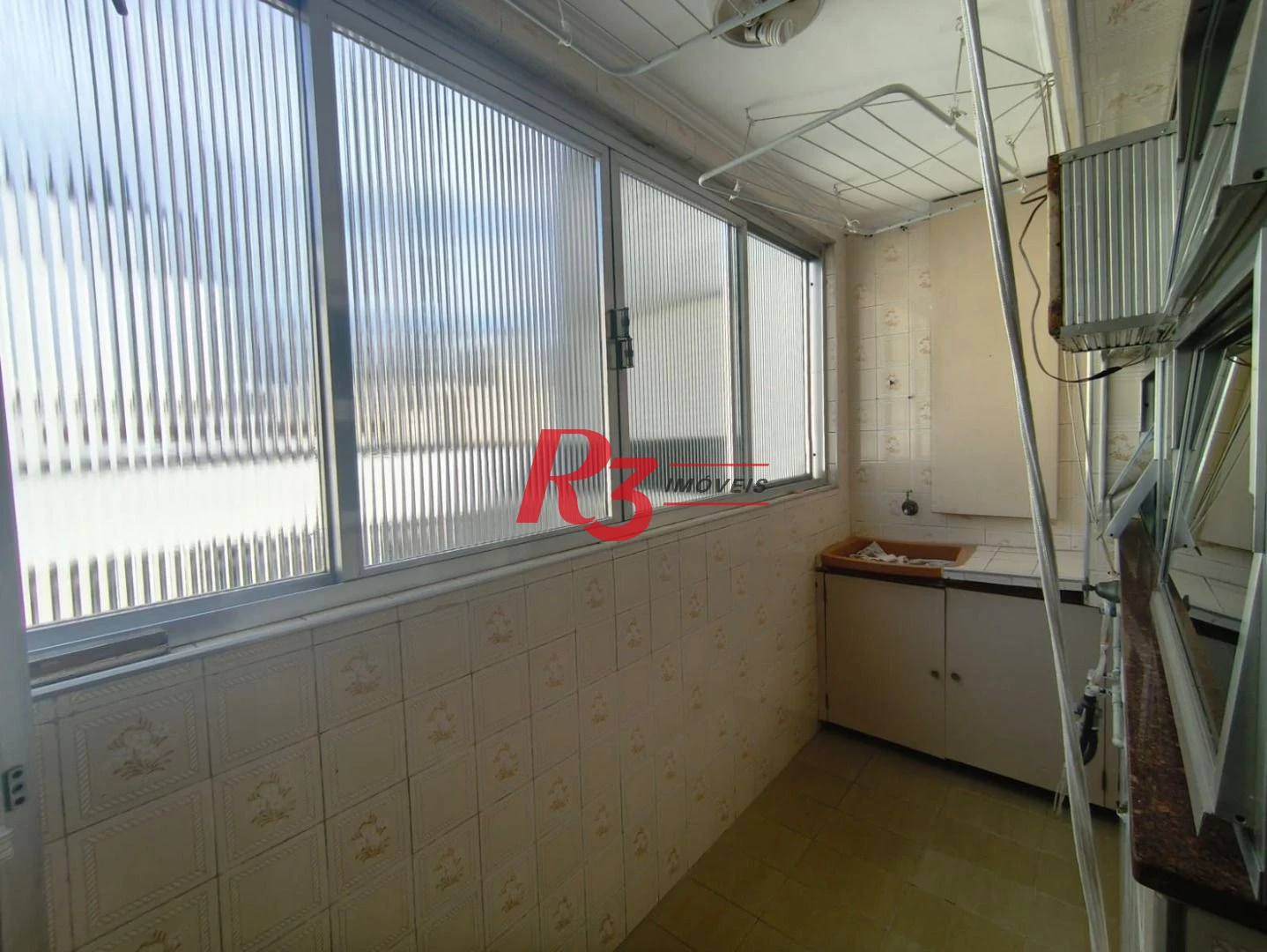 Apartamento com 2 dormitórios para alugar, 74 m² por R$ 4.400,00/mês - Pompéia - Santos/SP