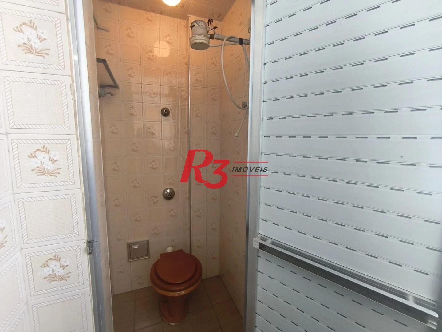 Apartamento com 2 dormitórios para alugar, 74 m² por R$ 4.400,00/mês - Pompéia - Santos/SP